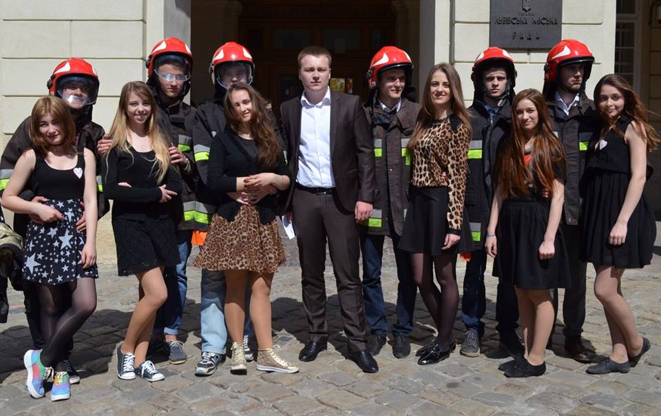 Студенти Університету взяли участь у флешмобі «Чорнобильський вальс» з нагоди Дня пам’яті катастрофи на Чорнобильській АЕС