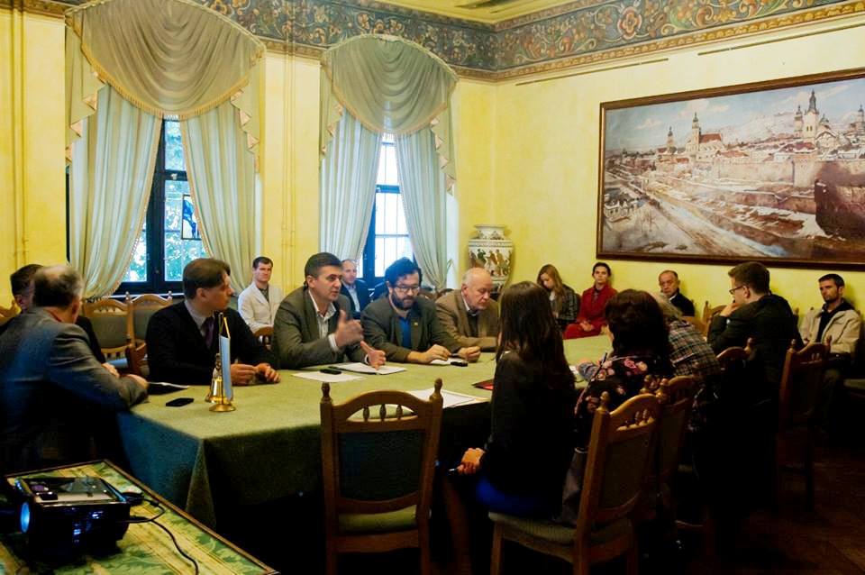 У Львові відбулося засідання круглого столу щодо мовної ситуації в Україні