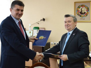 Донецький і Львівський національні університети підписали угоду про академічну співпрацю