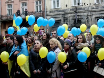 Студенти Університету  долучились до акції публічного виконання Державного Гімну України