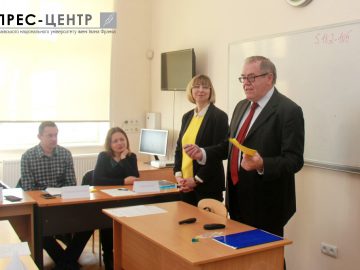 Понад 25 молодих учителів німецької мови з 14 областей України поглиблюють знання та вдосконалюють педагогічну майстерність у Львівському університеті