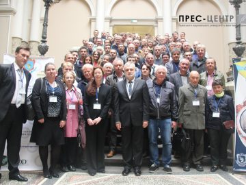 Відомі вчені з України та 20 інших країн беруть участь у ХІІІ Міжнародній конференції з кристалохімії інтерметалічних сполук
