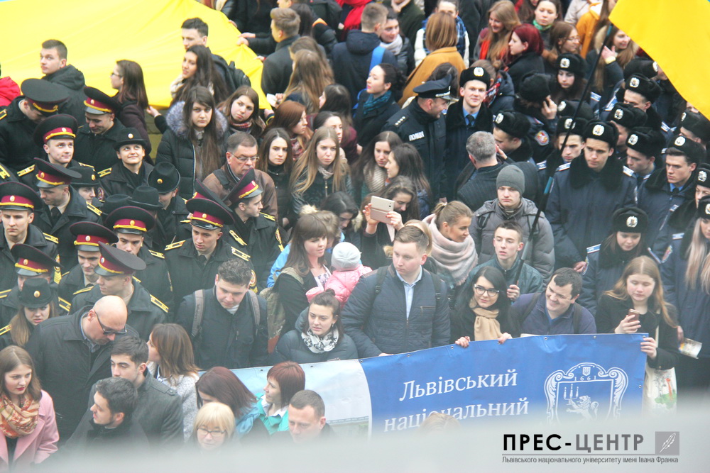 Студенти Університету долучилися до акції публічного виконання Державного Гімну України