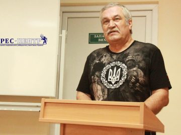 Василь Шкляр зустрівся зі студентами та викладачами правничого коледжу Університету
