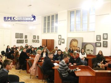 Ректор Володимир Мельник обговорив зі студентами Університету актуальні питання освітнього процесу