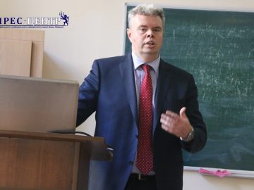 Заступник Голови НБУ Дмитро Сологуб зустрівся зі студентами та викладачами Львівського університету