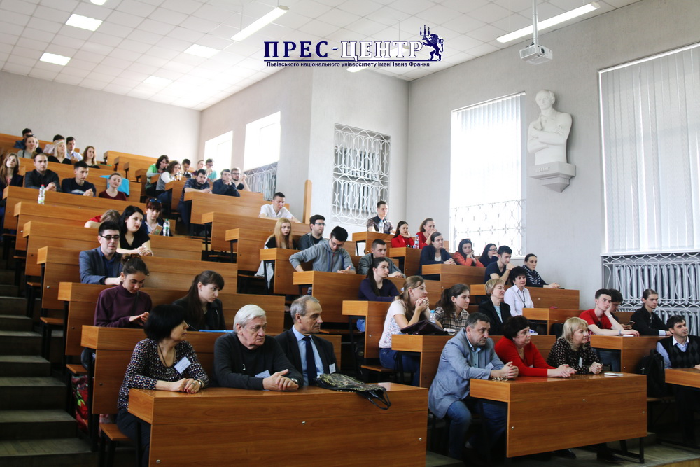 У Львівському університеті триває ІІ етап Всеукраїнської студентської олімпіади з хімії