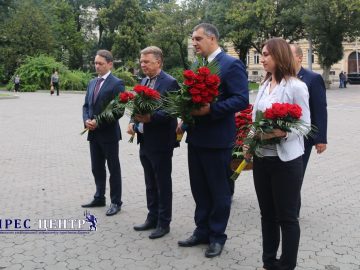 Академічна спільнота Львівського університету вшанувала 162 річницю від Дня народження Івана Франка