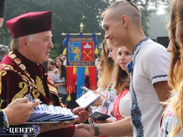 Понад чотири тисячі першокурсників прийняли присягу студента Львівського університету