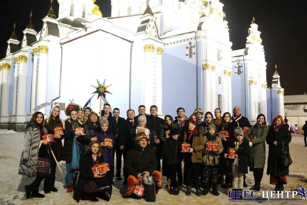 Представники Університету презентували главам українських церков вертепне дійство