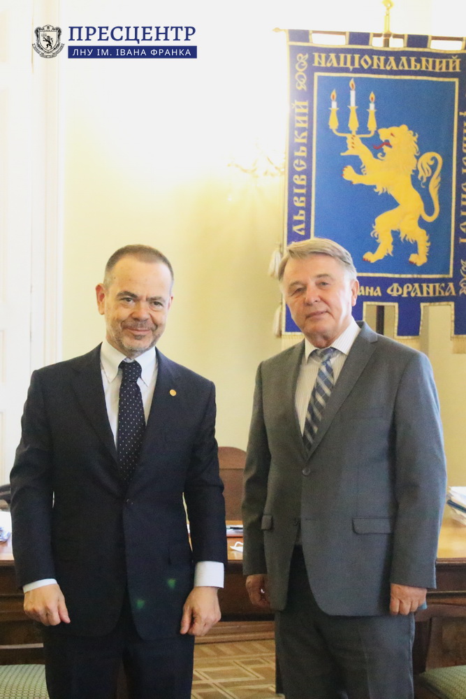 Університет відвідав Надзвичайний і Повноважний Посол Італії в Україні Давіде Ла Чечіліа