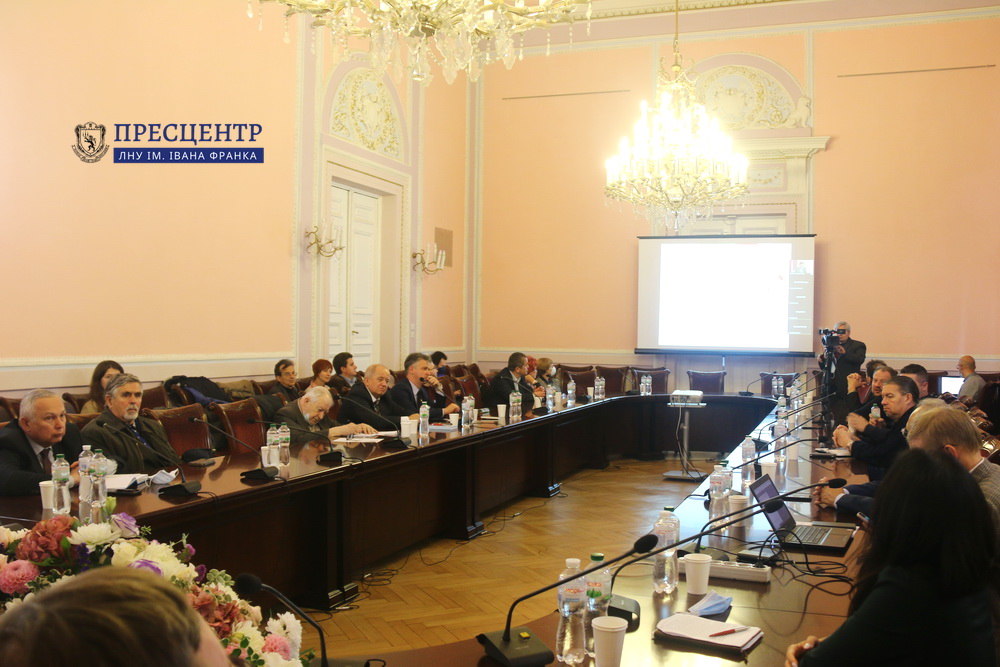 Відбувся круглий стіл «Менеджмент фінансової підтримки наукових досліджень в Україні»