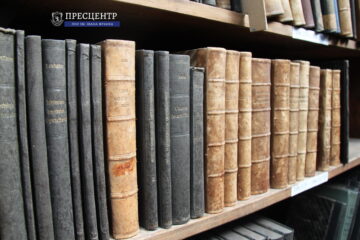 2021-09-30-library-03