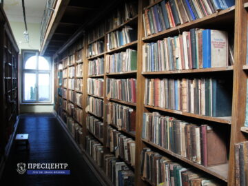 Музей написаного слова з багатолітньою історією:  екскурсія Науковою бібліотекою Львівського університету