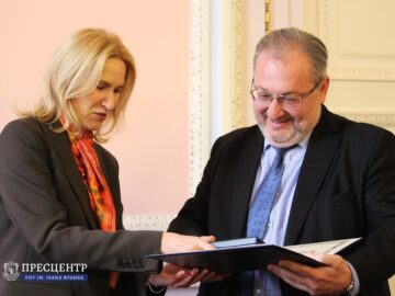 Віцеспікерка Верховної Ради України Олена Кондратюк відзначила вчених Університету