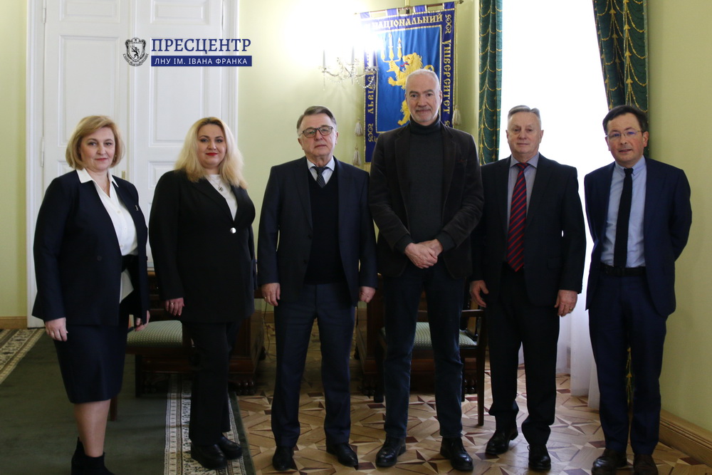 Ректор Володимир Мельник зустрівся із Надзвичайним і Повноважним Послом Франції в Україні Етьєном де Понсеном