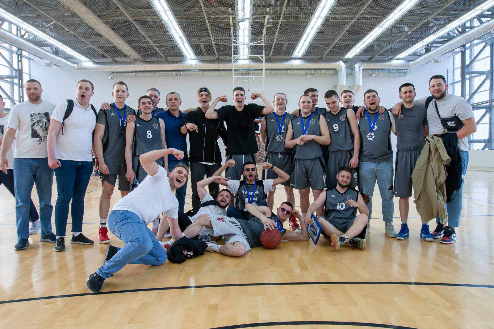 Команда Львівського університету із баскетболу стала віце-чемпіоном престижної ліги «Ball 4»