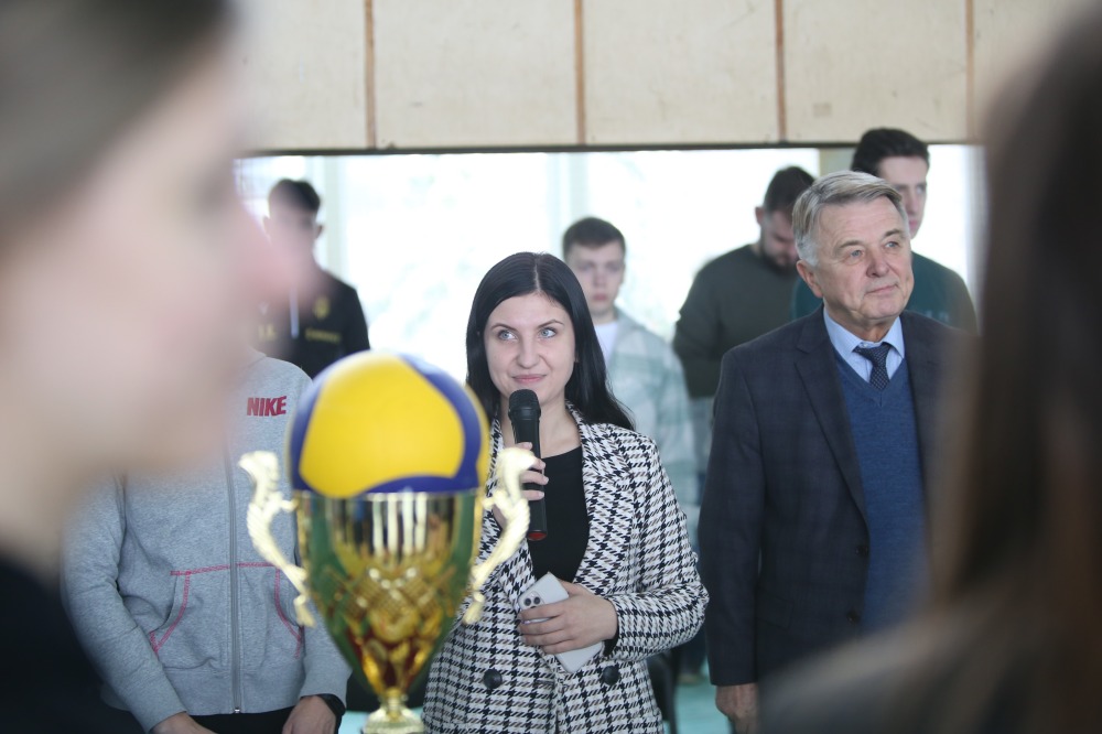 В Університеті стартував благодійний Кубок Збройних Сил України з волейболу